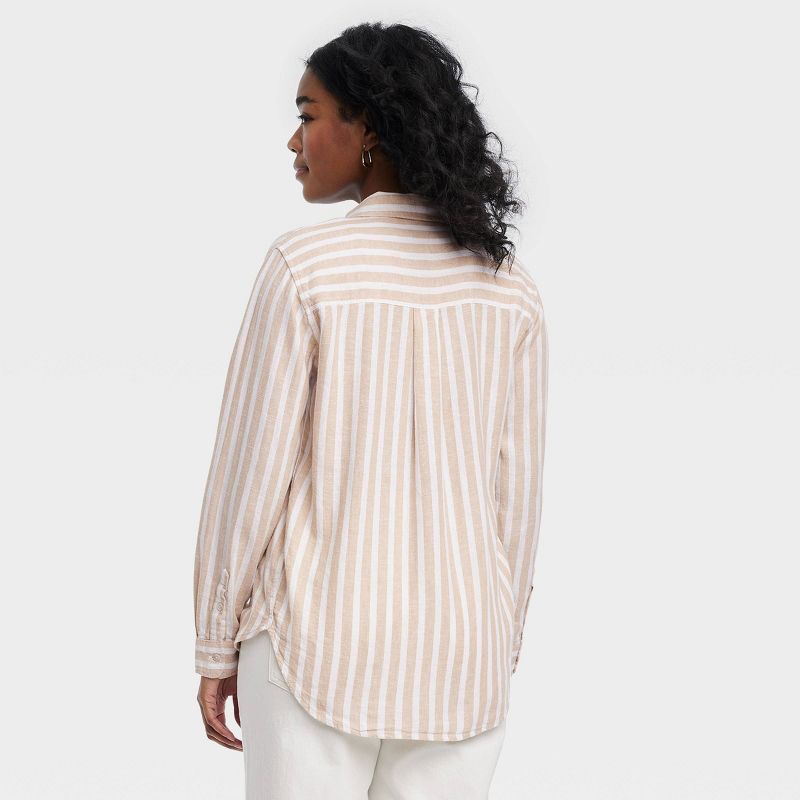 Women's Linen Long Sleeve Collared Button-Down Shirt - Universal Thread™, 3 of 11