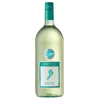 Barefoot Cellars Moscato White Wine - 1.5L Bottle