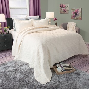 Andrea Embroidered Quilt Set (Full/Queen) Beige 3pc - Yorkshire Home