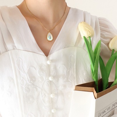 Clotth Minimalist Water-Drop Shell Pendant Necklace – White Seashell & Abalone Inlay, Ins-Style Choker for Women