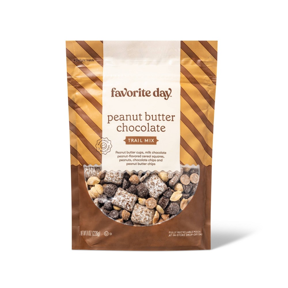 Peanut Butter Chocolate Trail Mix - 8oz - Favorite Day