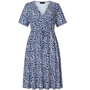 Women's Plus Size Floral V-Neck Dress Knee Length Mini Dresses - 1 of 1