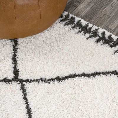Calvia Reversible Black Diamond Shag Round Rug - 5ft