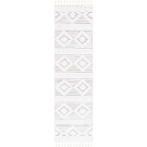 Moroccan Tassel Shag MTS640 Power Loomed Indoor Rugs - Safavieh - 1 of 4