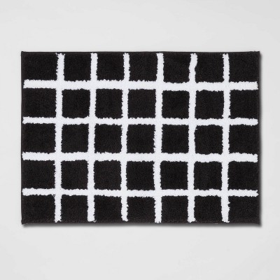 17"x24" Grid Bath Rug Black/White - Room Essentials™