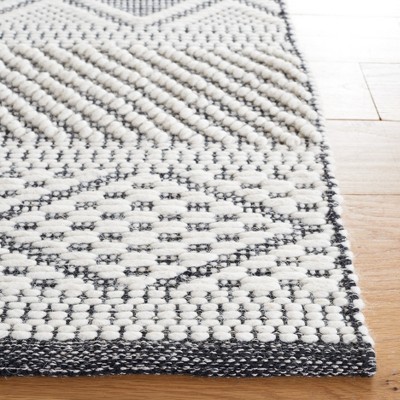 Vermont Wenonah Hand-Knotted Wool Ivory & Black 5'x8' Area Rug