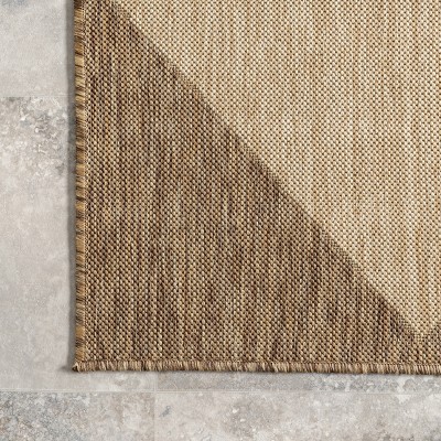 Grandeur Beige Synthetic 8' x 10' Transitional Indoor/Outdoor Rug