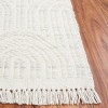 Kilim KLM765 Hand woven Indoor Rugs - Safavieh - 3 of 4