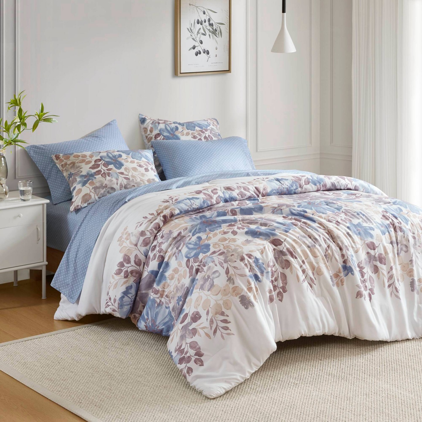 Комплект с одеялом Madison Park Queen Willow Floral Comforter Set with Bed Sheet Blue, цвет: С принтом — фото 1