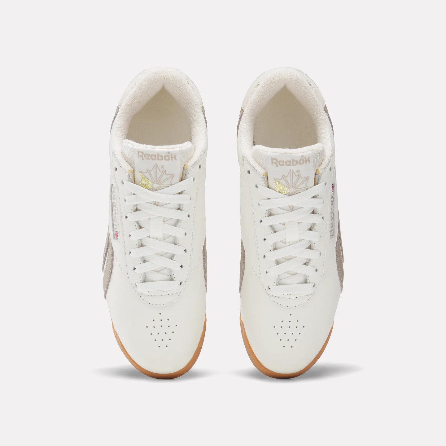Женские кроссовки Reebok Freestyle Lo Shoes Size 6.5 Chalk/Grainy Grey/Gum, цвет: Серый — фото 2