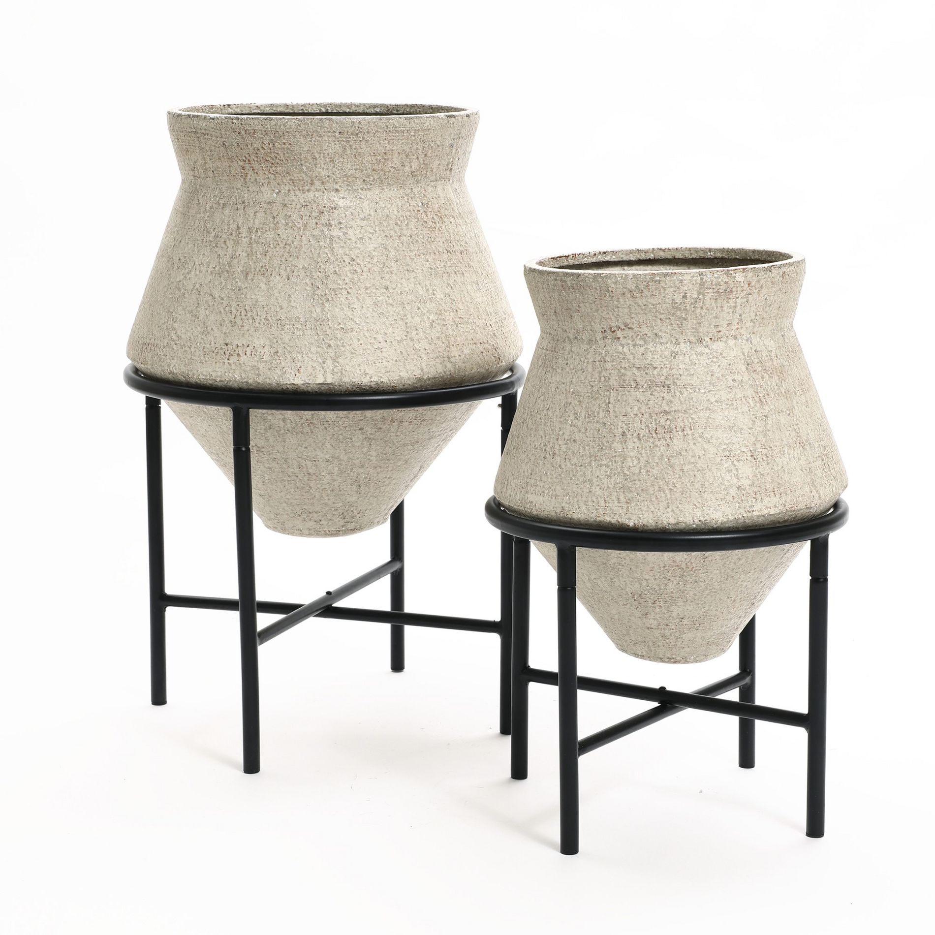 LuxenHome Set of 2 Indoor Planter Pot, 11 & 16 Inch Novelty Decorative Planters with Black Stands, Distressed Metal Cachepot Flower Pot Beige
