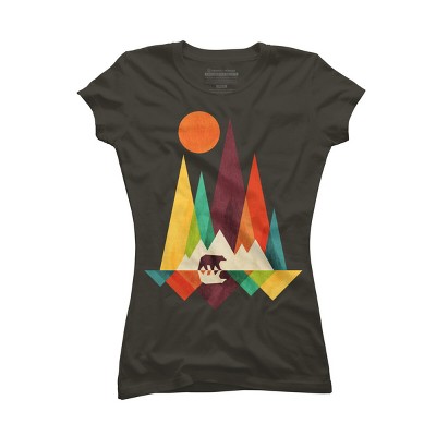 Junior's Design By Humans Mountain Bear By radiomode T-Shirt