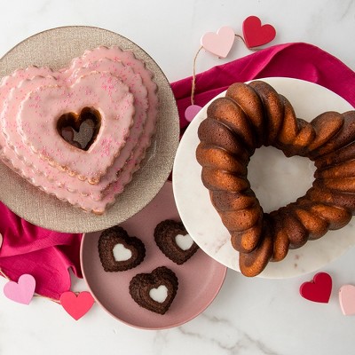 Elegant Heart Shaped Non-stick Aluminum Bundt Pan