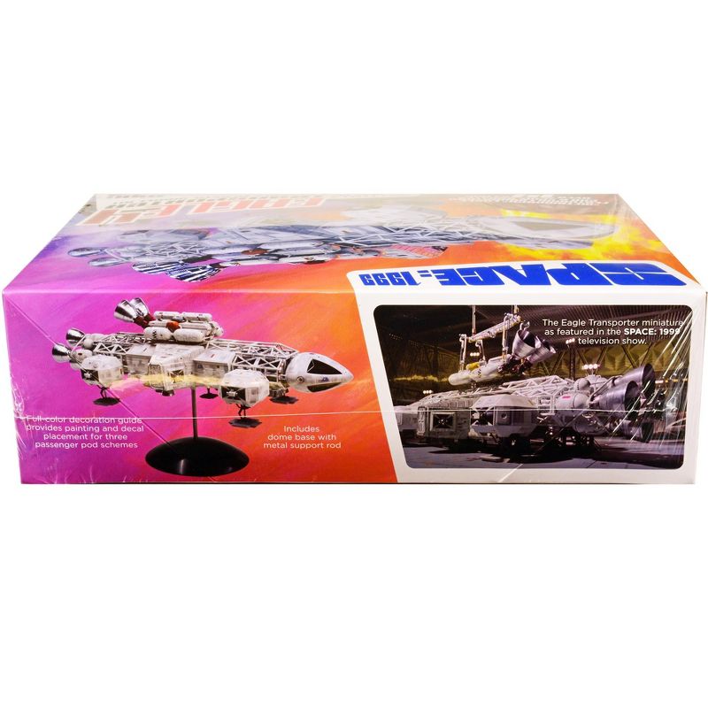 Skill 2 Eagle 4 Transporter "Space: 1999" (1975-1977) TV Show Model Kit  1/72 Scale Model by MPC, 2 of 5