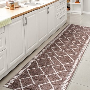 Derya Diamond Trellis Indoor/Outdoor Area Rug - JONATHAN Y - 1 of 4