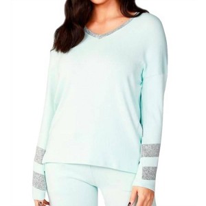 Women's Long Sleeve Love V-Neck Top - french kyss - 1 of 4