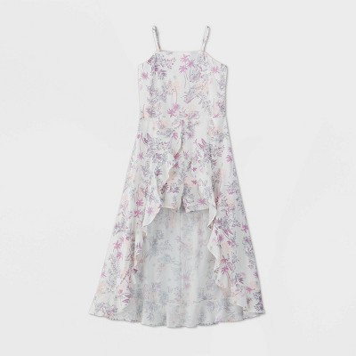 girls walk through maxi dress