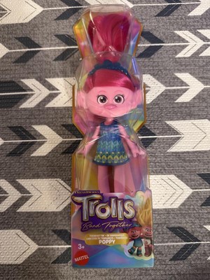 Mattel ​DreamWorks Trolls Band Together Toys, Best of Friends Pack with 5  Small Dolls & 2 Character Figures, Includes Queen Poppy Doll (