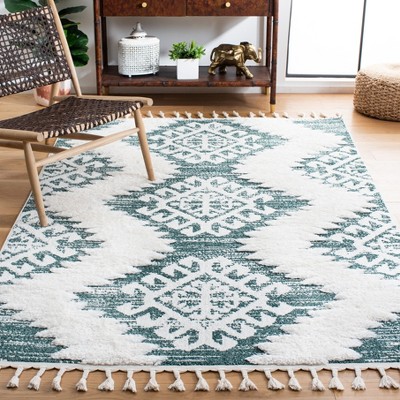 Ivory and Green Diamond Shag Area Rug with Tassels