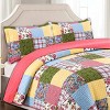 Checkered Pattern 3-Piece Comforter Set, Queen Size – Includes 1 Soft Lightweight Comforter and 2 Matching Pillowcases, Modern Bedding - 2 of 4