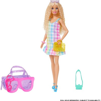 Barbie Doll Clothing, Deluxe Keychain Bag with Summery Accessories (1 Outfit)