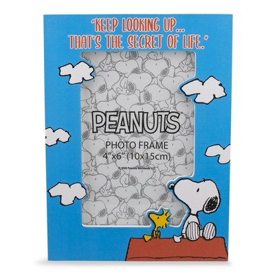 Silver Buffalo Peanuts Snoopy and Woodstock "Keep Looking Up" Die-Cut Photo Frame | 4 x 6 Inch