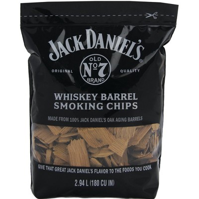 Jack Daniel's Tennessee Whiskey Barrel Smoking Oak Wood Chips for Charcoal, Gas, or Electric Grills and Smokers, 180 Cubic Inches