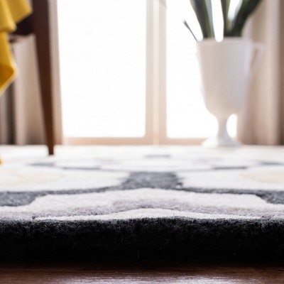 Off-White Handmade Wool Tufted Rug, 27" x 8"