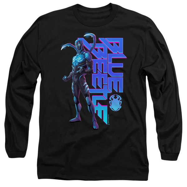 Playera de manga larga para hombre de Blue Beetle (2023) de pie