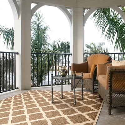 Beige and Cream Geometric Synthetic Indoor/Outdoor Rug