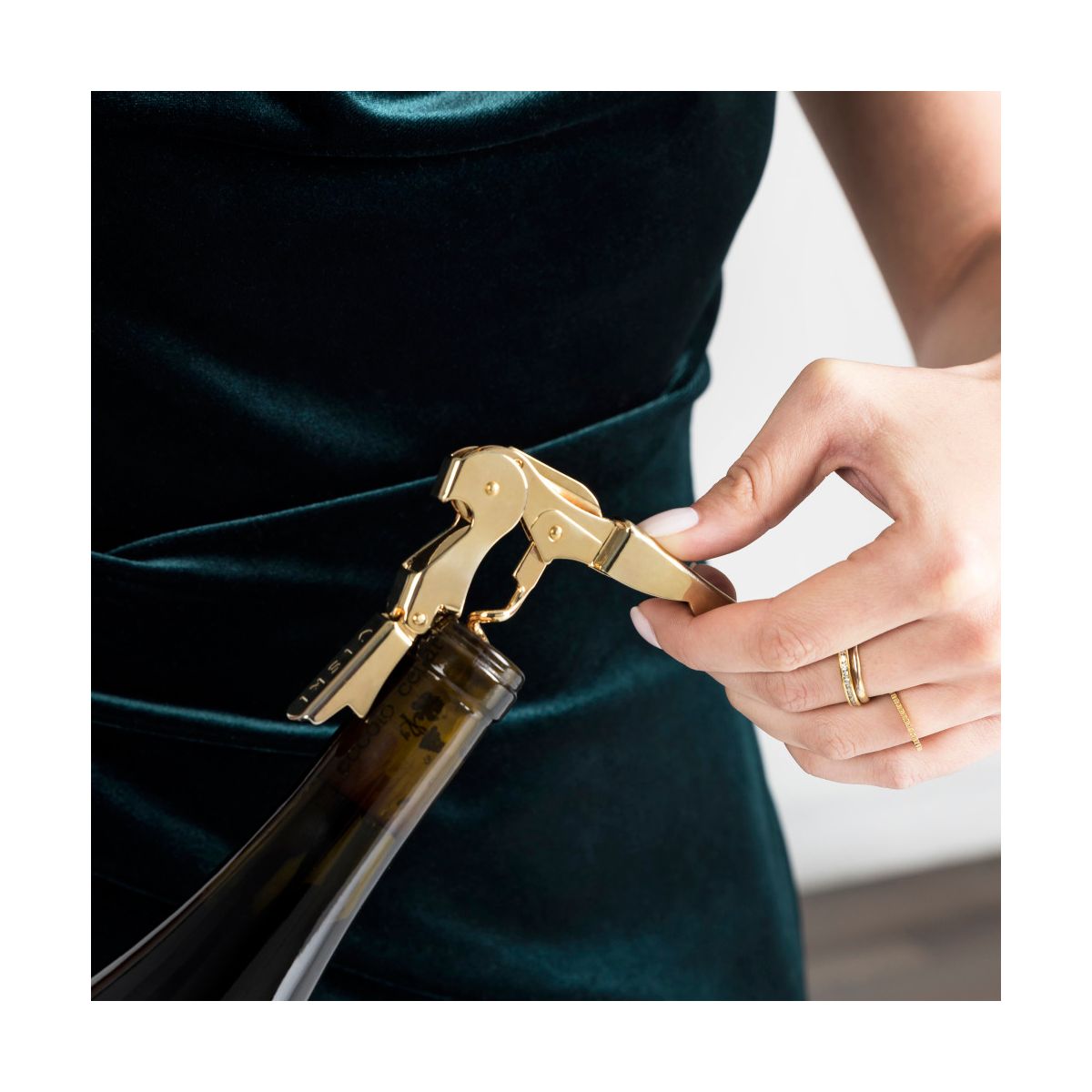 Viski 24k Gold Plated Signature Double Hinged Corkscrew Wine Opener with Foil Cutter, Wine Bottle Opener for Home Bar, Kitchen, Gifts for Wine Lovers - thumbnail 5