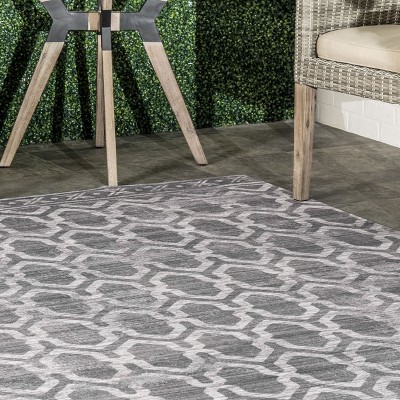 Eco-Friendly Gray Geometric 8' Square Washable Area Rug