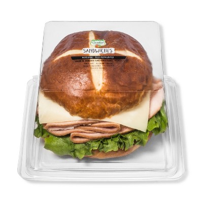 Fresh Garden Highway Ham & Swiss on Pretzel Roll Sandwich - 9.25oz