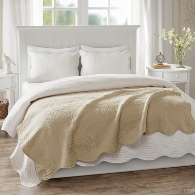 72"x60" Luxurious Reversible Quilted Throw with Scalloped Edges - Khaki