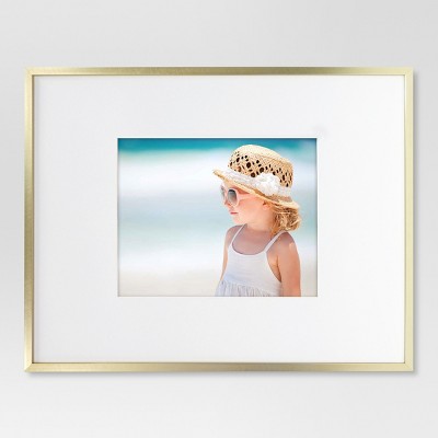 18 picture photo frame