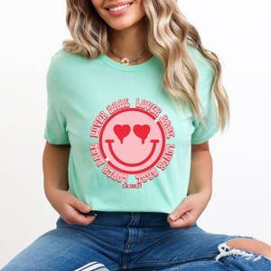 S.W.Smiley Lover Babe Smiley Face - Women's Short Sleeve Graphic T-Shirt - 1 of 4