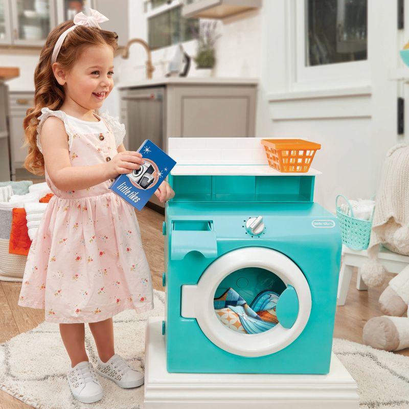 Little Tikes Retro &#8216;50s Inspired Washer Dryer Realistic Pretend Play Laundry Washing Machine Appliance, 3 of 9