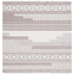 Lotus LOT103 Power Loomed Rugs - Safavieh - 1 of 4
