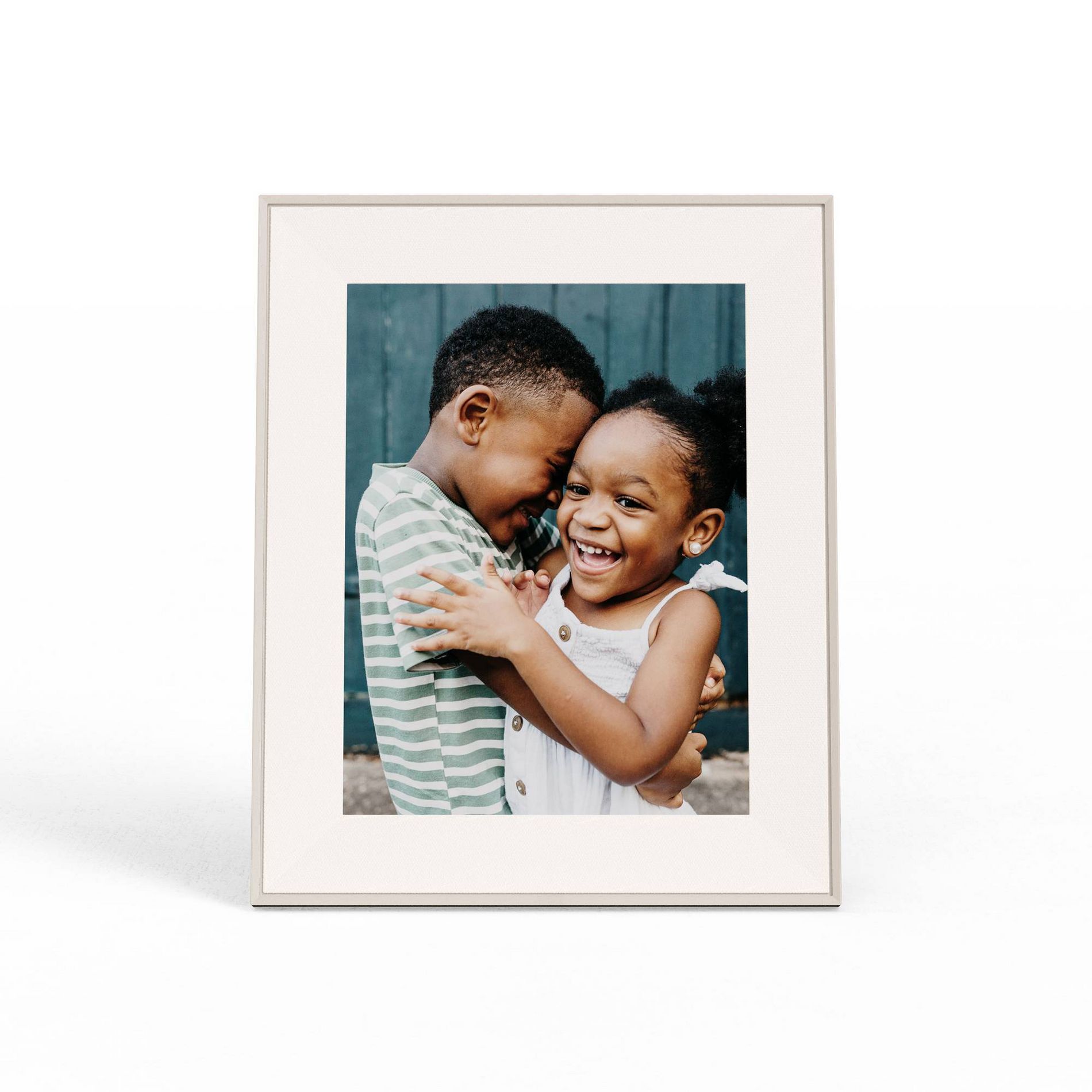 12" HD Wifi Aspen Matted Clay - Digital Photo Frame by Aura: LCD Screen, Wi-Fi Enabled
