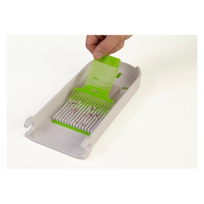 Green and Clear Manual Onion and Garlic Chopper with Stainless Steel Blades