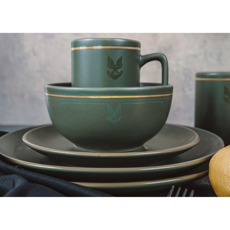 Ukonic HALO Master Chief 117 Stoneware 8-Piece Dinnerware Set | Plates, Bowls, Mugs, 5 of 7