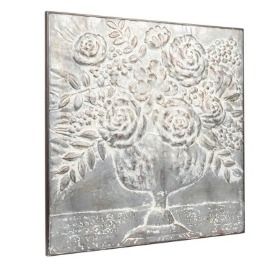 Distressed Antique White Metal Floral Bouquet Wall Décor