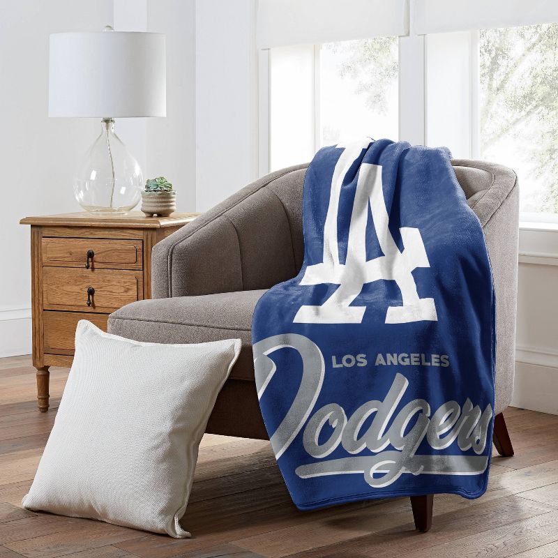 MLB Los Angeles Dodgers 50 x 60 Raschel Throw Blanket, 2 of 4