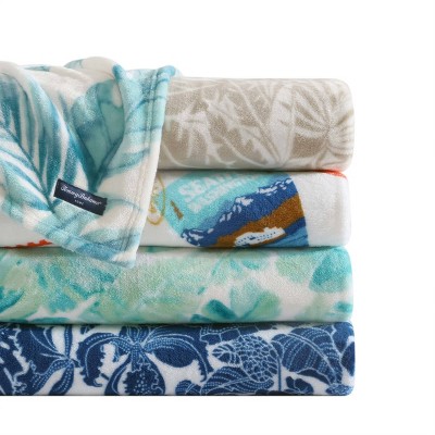 Waimea Bay Green Ultra Soft Plush Fleece Throw Blanket 50" x 70"