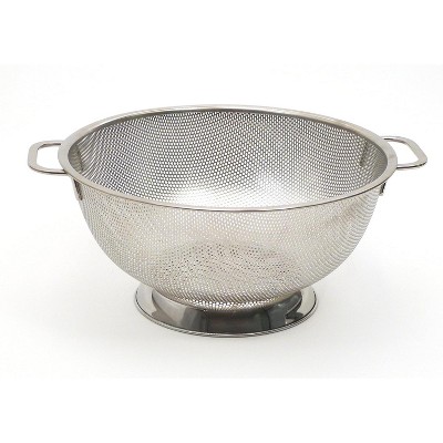 International International Endurance Stainless Steel Precision Pierced Colander, 5-Quart (Punch-5), Silver