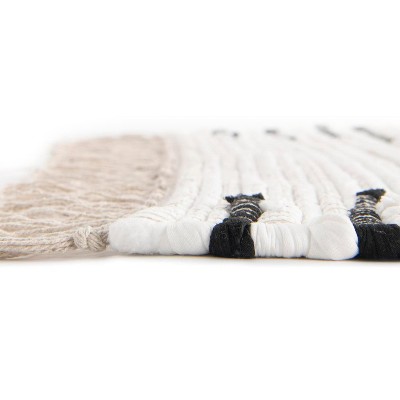 Handwoven White Cotton Geometric 4' x 6' Easy-Care Area Rug