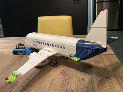 Lego city 60367 aereo passeggeri, modellino di aeroplano