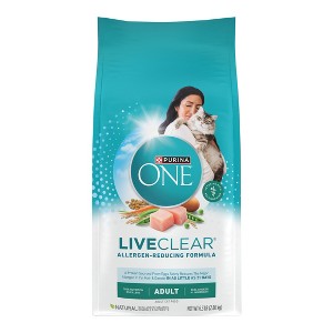 Purina ONE LiveClear Chicken Flavor Adult Dry Cat Food - 6.3lbs - 1 of 4