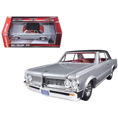 1964 Pontiac GTO Silvermist Grey with Gloss Black Roof 1/24 Diecast Model Car by Autoworld