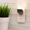 Energizer 2pk Automatic LED Nightlight - 3 of 4